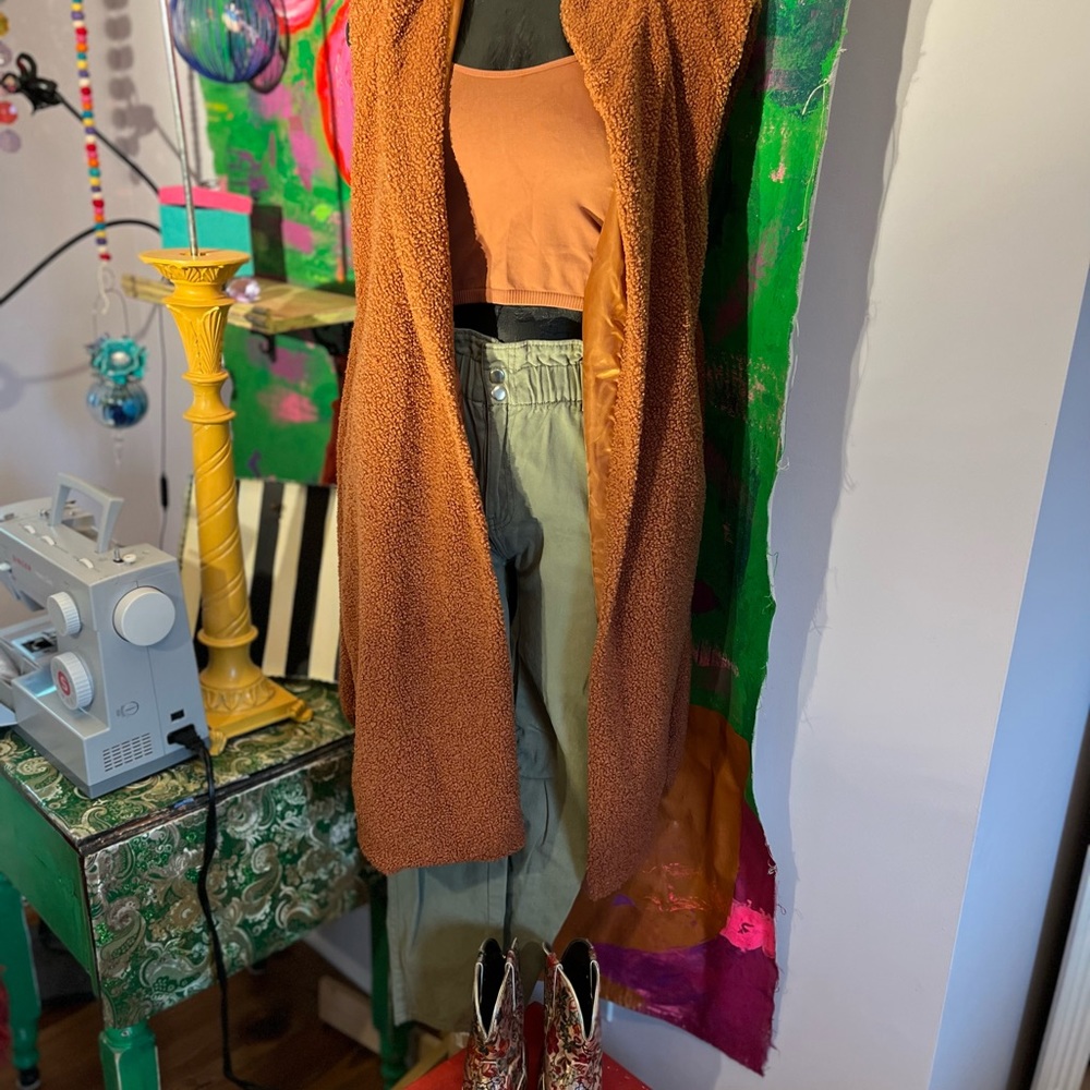 Spring plush lined Vince Camuto long vest